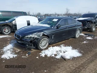 2011 BMW 5 Series 535i xDrive z VIN WBAFU7C52BC777616, wystawiony jako IAAI lot #41599614 z przebiegiem 150 723 mil mil oraz . Historia ofert i sprzedaży dostępna na DreamBid. Obrazek 2.