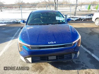 2025 Kia K4 LXS with VIN 3KPFT4DE3SE023135, listed as a IAAI auction lot 41258178 with 679 mi miles. Bid and sale history available at carsss.com. Image 12.