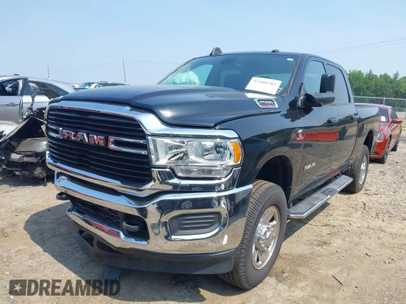 2019 Ram 2500 Big Horn with VIN 3C6UR5DLXKG544035, listed as a IAAI auction lot 42560785 with 76,606 mi miles and . Bid and sale history available at DreamBid. Image 17.