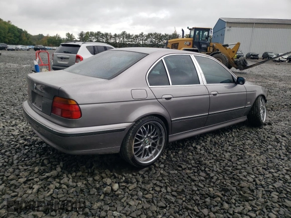 1998 BMW 5 Series 528iA with VIN WBADD632XWGT93475, listed as a Copart auction lot 71192224 with 0 mi miles and Salvage Title. Bid and sale history available at carsss.com. Image 3.
