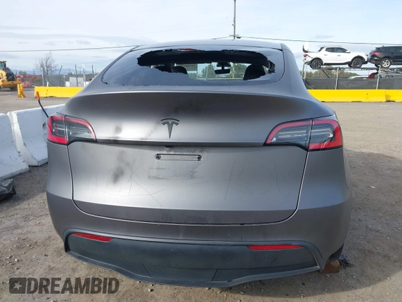 2021 Tesla Model Y Long Range with VIN 5YJYGDEE6MF111993, listed as a IAAI auction lot 41600578 with Not Provided miles. Bid and sale history available at carsss.com. Image 16.