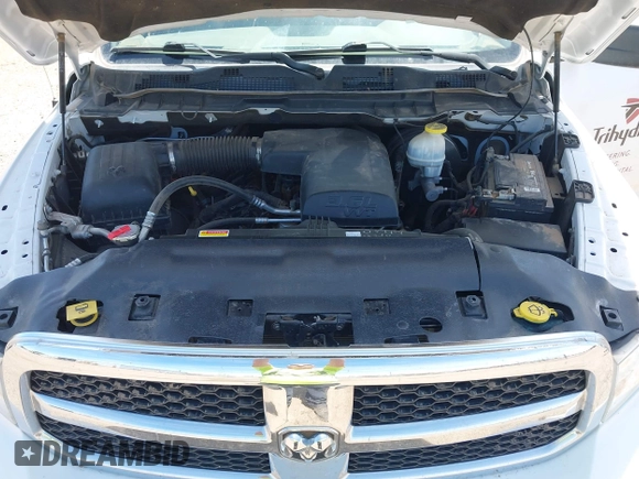 2019 Ram 1500 Tradesman z VIN 1C6RR7FG6KS590438, wystawiony jako IAAI lot #42086963 z przebiegiem 81 328 mil mil oraz . Historia ofert i sprzedaży dostępna na DreamBid. Obrazek 10.