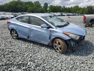 2011 Hyundai Elantra GLS z VIN KMHDH4AE2BU093672, wystawiony jako Copart lot #56977185 z przebiegiem 142 095 mil mil oraz Szkoda całkowita • Salvage title. Historia ofert i sprzedaży dostępna na DreamBid. Obrazek 4.