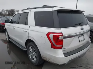 2018 Ford Expedition XLT with VIN 1FMJU1HT2JEA70497, listed as a IAAI auction lot 41397007 with 88,736 mi miles. Bid and sale history available at carsss.com. Image 3.