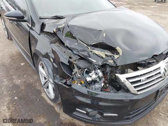 2013 Volkswagen CC Sport with VIN WVWBN7AN9DE557866, listed as a IAAI auction lot 41514038 with 175,975 mi miles. Bid and sale history available at carsss.com. Image 6.