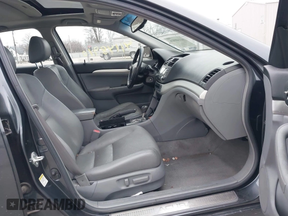 2007 Acura TSX with VIN JH4CL96877C013843, listed as a IAAI auction lot 41148910 with 154,974 mi miles and . Bid and sale history available at DreamBid. Image 5.