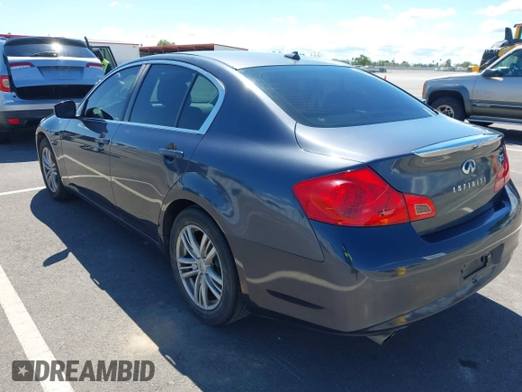 2012 Infiniti G25 Journey z VIN JN1DV6AP7CM700194, wystawiony jako IAAI lot #41950402 z przebiegiem 295 457 mil mil oraz . Historia ofert i sprzedaży dostępna na DreamBid. Obrazek 3.