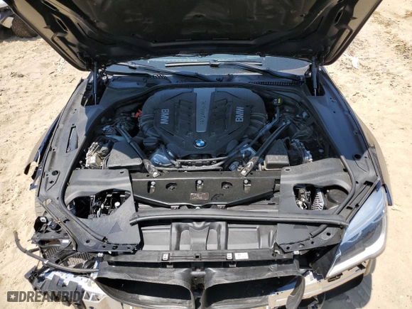 2019 BMW 6 Series 650i with VIN WBA6D4C54KGA01093, listed as a Copart auction lot 61496984 with 23,951 mi miles and Salvage Title. Bid and sale history available at carsss.com. Image 12.