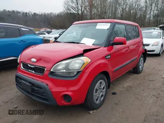 2013 Kia Soul with VIN KNDJT2A58D7571041, listed as a IAAI auction lot 41429547 with 137,573 mi miles and . Bid and sale history available at DreamBid. Image 2.