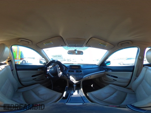 2012 Honda Accord SE z VIN 1HGCP2F63CA017374, wystawiony jako IAAI lot #40875683 z przebiegiem 267 310 mil mil oraz . Historia ofert i sprzedaży dostępna na DreamBid. Obrazek 18.