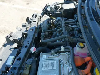 2016 Toyota Prius One z VIN JTDKDTB30G1121721, wystawiony jako IAAI lot #42173777 z przebiegiem 128 982 mil mil oraz . Historia ofert i sprzedaży dostępna na DreamBid. Obrazek 19.