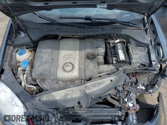 2009 Volkswagen Jetta z VIN 3VWTZ71K59M257612, wystawiony jako IAAI lot #42375908 z przebiegiem 115 420 mil mil oraz . Historia ofert i sprzedaży dostępna na DreamBid. Obrazek 10.