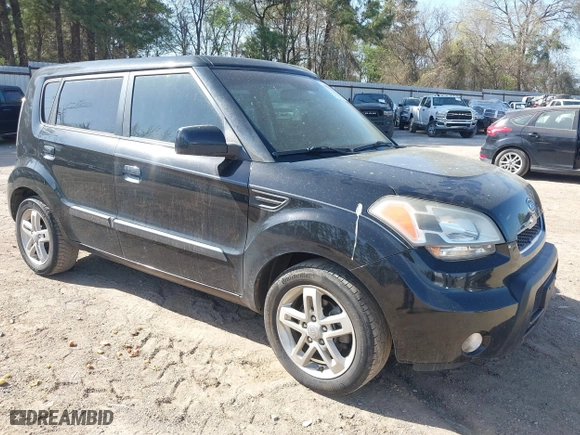 2010 Kia Soul ! with VIN KNDJT2A26A7187048, listed as a IAAI auction lot 41827635 with 182,647 mi miles. Bid and sale history available at carsss.com. Image 1.