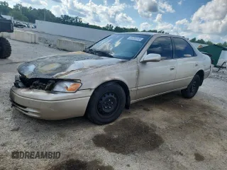 1999 Toyota Camry LE with VIN 4T1BG22K5XU598499, listed as a Copart auction lot 61253135 with Not provided miles and Non repairable. Bid and sale history available at DreamBid. Image 1.