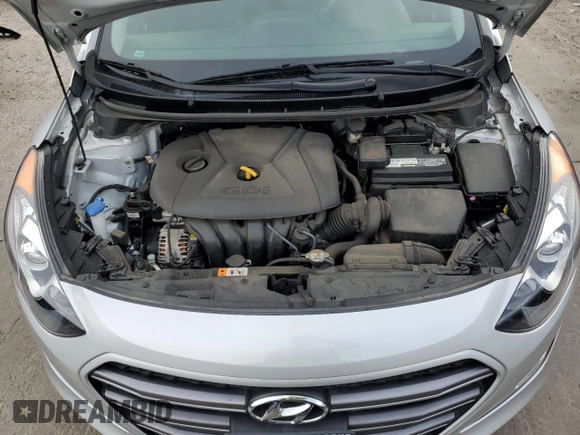 2016 Hyundai Elantra GT with VIN KMHD35LH2GU337016, listed as a Copart auction lot 71303524 with 28,326 mi miles and Salvage Title. Bid and sale history available at carsss.com. Image 11.