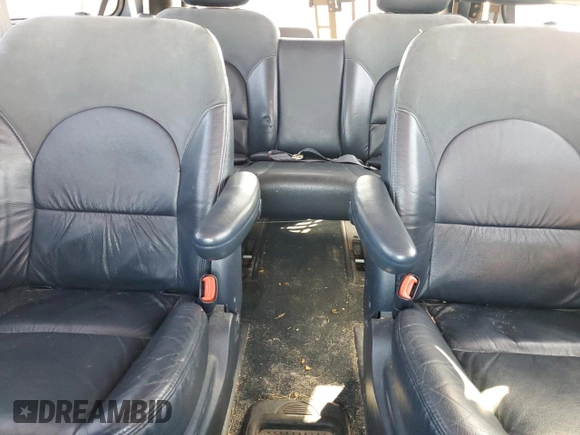 2002 Chrysler Town & Country Limited with VIN 2C8GP64L22R626979, listed as a Copart auction lot 49337495 with 203,885 mi miles and Salvage Title. Bid and sale history available at carsss.com. Image 10.