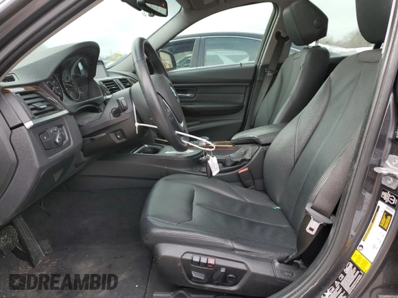 2014 BMW 3 Series 328i xDrive с VIN WBA3B5C52EP652285, выставлен на аукционе Copart как лот 45576835 с пробегом 103 975 миль миль и На запчасти • Non repairable. История ставок и продаж доступна на DreamBid. Изображение 7.