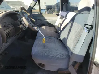 1993 Ford F-150 with VIN 1FTDF15Y5PLB00205, listed as a Copart auction lot 42832575 with 136,145 mi miles and Clean Title. Bid and sale history available at carsss.com. Image 7.