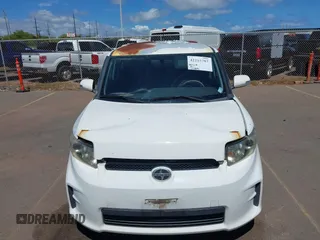 2012 Scion xB z VIN JTLZE4FE0CJ005009, wystawiony jako IAAI lot #42215783 z przebiegiem 151 089 mil mil oraz . Historia ofert i sprzedaży dostępna na DreamBid. Obrazek 6.