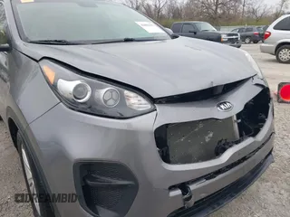 2017 Kia Sportage LX with VIN KNDPM3AC4H7231189, listed as a IAAI auction lot 42001412 with 83,550 mi miles. Bid and sale history available at carsss.com. Image 18.