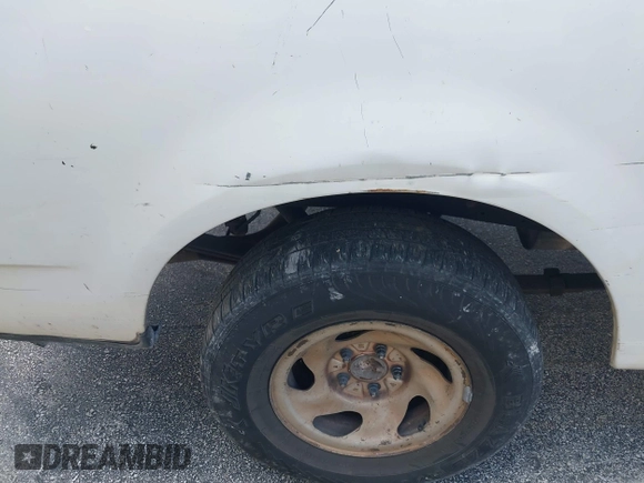 2003 Ford F-150 XL с VIN 1FTRX17253NA21787, выставлен на аукционе IAAI как лот 41963087 с пробегом 317 059 миль миль и . История ставок и продаж доступна на DreamBid. Изображение 15.