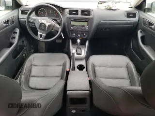 2011 Volkswagen Jetta SE with VIN 3VWDX7AJXBM342565, listed as a Copart auction lot 56193955 with 113,167 mi miles and Salvage title. Bid and sale history available at DreamBid. Image 8.