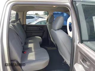 2019 Ram 1500 Tradesman z VIN 3C6RR6KG0KG705946, wystawiony jako IAAI lot #42217999 z przebiegiem 99 460 mil mil oraz . Historia ofert i sprzedaży dostępna na DreamBid. Obrazek 8.