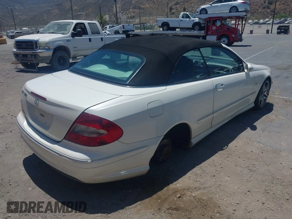 2009 Mercedes-Benz CLK 350 with VIN WDBTK56F19T103356, listed as a IAAI auction lot 42680193 with 151,300 mi miles and . Bid and sale history available at DreamBid. Image 4.