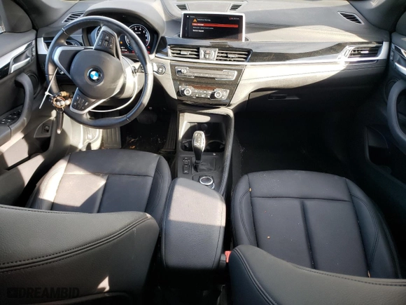 2022 BMW X1 xDrive28i with VIN WBXJG9C07N5U60771, listed as a Copart auction lot 84902894 with 12,292 mi miles and Salvage Title. Bid and sale history available at carsss.com. Image 8.