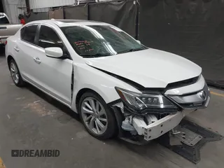 2018 Acura ILX with VIN 19UDE2F30JA002215, listed as a IAAI auction lot 41989391 with 39,816 mi miles and . Bid and sale history available at carsss.com. Image 1.