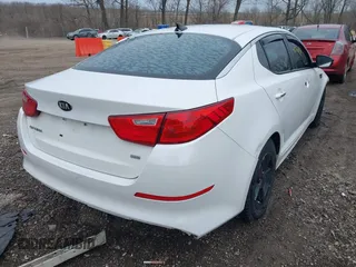 2015 Kia Optima LX with VIN KNAGM4A72F5654352, listed as a IAAI auction lot 41706156 with 119,000 mi miles. Bid and sale history available at carsss.com. Image 4.