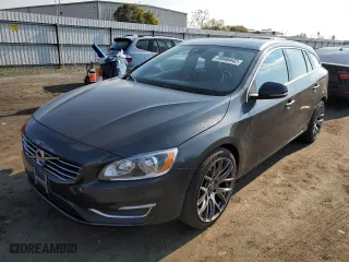 2016 Volvo V60 T5 Drive-E Premier with VIN YV140MEK7G1306212, listed as a Copart auction lot 70646442 with 108732 miles. Bid and sale history available at carsss.com. Image 1.