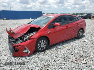 2021 Toyota Prius LE with VIN JTDKAMFP7M3192135, listed as a Copart auction lot 64205425 with 20,807 mi miles and Non repairable. Bid and sale history available at DreamBid. Image 1.