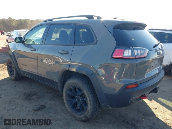 2019 Jeep Cherokee Trailhawk Elite with VIN 1C4PJMBX1KD401792, listed as a IAAI auction lot 41286027 with 70,236 mi miles. Bid and sale history available at carsss.com. Image 3.