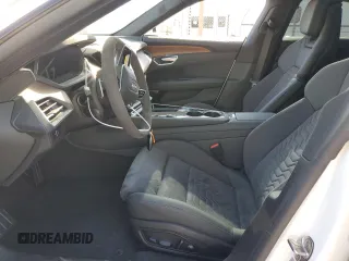 2024 Audi e-tron GT Premium Plus z VIN WAUFJBFW6R7002867, wystawiony jako Copart lot #65195534 z przebiegiem Nie podano mil oraz Szkody całkowita. Historia ofert i sprzedaży dostępna na DreamBid. Obrazek 7.