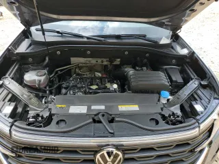 2024 Volkswagen Atlas SE z VIN 1V2WE2CA0RC209115, wystawiony jako Copart lot #54982565 z przebiegiem 13 879 mil mil oraz Szkoda całkowita • Salvage title. Historia ofert i sprzedaży dostępna na DreamBid. Obrazek 12.