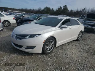 2015 Lincoln MKZ with VIN 3LN6L2G92FR621827, listed as a Copart auction lot 42243095 with 161,362 mi miles and Salvage Title. Bid and sale history available at carsss.com. Image 1.