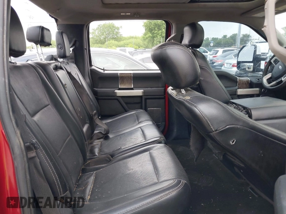 2017 Ford Super Duty F-250 SRW Lariat with VIN 1FT7W2B65HED25087, listed as a IAAI auction lot 42117125 with 122,369 mi miles. Bid and sale history available at carsss.com. Image 8.