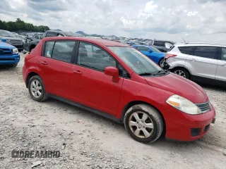 2009 Nissan Versa S z VIN 3N1BC13E29L362007, wystawiony jako Copart lot #60668415 z przebiegiem 159 873 mil mil oraz Czysty tytuł • Clean title. Historia ofert i sprzedaży dostępna na DreamBid. Obrazek 4.