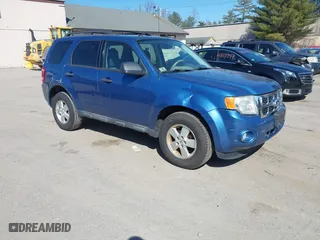 2010 Ford Escape XLT with VIN 1FMCU0D79AKB07543, listed as a IAAI auction lot 41846743 with 165,883 mi miles. Bid and sale history available at carsss.com. Image 1.