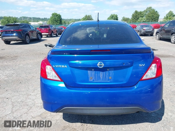 2017 Nissan Versa SV z VIN 3N1CN7AP1HL895731, wystawiony jako IAAI lot #42279393 z przebiegiem 94 040 mil mil oraz . Historia ofert i sprzedaży dostępna na DreamBid. Obrazek 16.