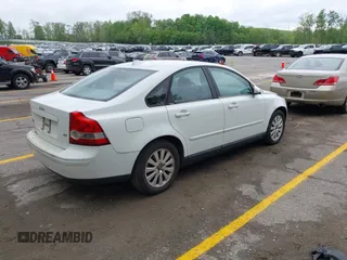 2005 Volvo S40 z VIN YV1MS382252100934, wystawiony jako IAAI lot #42265284 z przebiegiem 167 809 mil mil oraz . Historia ofert i sprzedaży dostępna na DreamBid. Obrazek 4.
