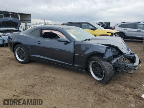 2013 Chevrolet Camaro LS z VIN 2G1FE1E35D9152655, wystawiony jako Copart lot #51190965 z przebiegiem Nie podano mil oraz Szkoda całkowita • Salvage title. Historia ofert i sprzedaży dostępna na DreamBid. Obrazek 4.
