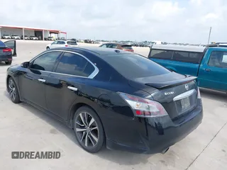 2012 Nissan Maxima SV with VIN 1N4AA5APXCC842993, listed as a IAAI auction lot 42113513 with 283,404 mi miles and . Bid and sale history available at DreamBid. Image 3.