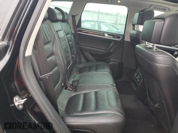 2013 Volkswagen Touareg Lux with VIN WVGEF9BP2DD006847, listed as a Copart auction lot 87613955 with 157,200 mi miles and Salvage Title. Bid and sale history available at DreamBid. Image 11.