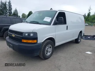 2019 Chevrolet Express Cargo z VIN 1GCWGAFP7K1189100, wystawiony jako IAAI lot #42459577 z przebiegiem 95 789 mil mil oraz . Historia ofert i sprzedaży dostępna na DreamBid. Obrazek 19.