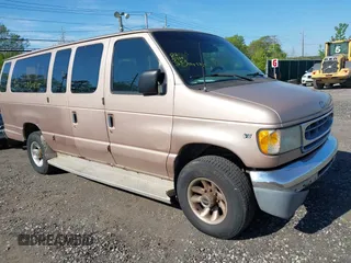 1997 Ford Econoline Wagon XL с VIN 1FBJS31L6VHB63287, выставлен на аукционе IAAI как лот 42229861 с пробегом 15 155 миль миль и . История ставок и продаж доступна на DreamBid. Изображение 1.