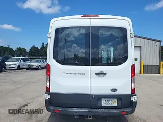 2017 Ford Transit z VIN 1FTYR1CMXHKB25388, wystawiony jako IAAI lot #42733820 z przebiegiem 360 508 mil mil oraz . Historia ofert i sprzedaży dostępna na DreamBid. Obrazek 28.
