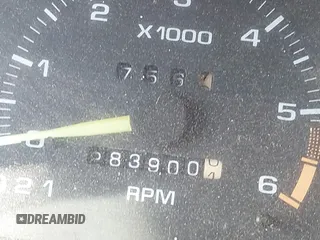 1995 GMC Jimmy SLE z VIN 1GKDT13W1SK528155, wystawiony jako IAAI lot #42177589 z przebiegiem 283 900 mil mil oraz . Historia ofert i sprzedaży dostępna na DreamBid. Obrazek 15.