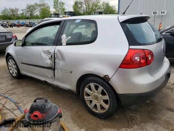 2008 Volkswagen Rabbit S z VIN WVWBA71K18W013427, wystawiony jako Copart lot #55589675 z przebiegiem 137 070 mil mil oraz Szkody całkowita. Historia ofert i sprzedaży dostępna na DreamBid. Obrazek 2.